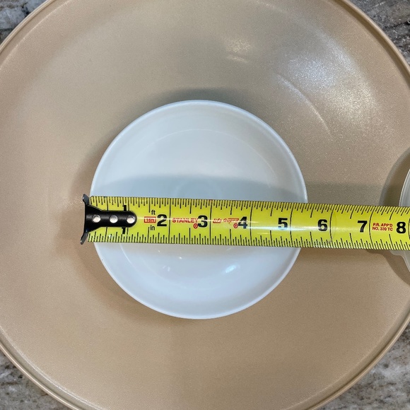 Tupperware Chip Dip 'N Serve Tray with Dip Bowl & Lid Tan & Sheer #492 - Vintage - Picture 8 of 10